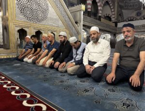 15 Temmuz şehitleri sabah namazında anıldı