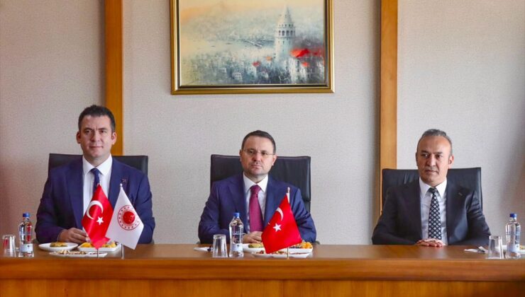 Adalet Bakanı Gürlek, Küçükçekmece Adalet Sarayı’nı ziyaret etti