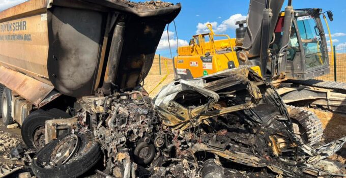 Ankara Büyükşehir Belediyesi’ne ait kamyondaki arıza facia yarattı: 2 işçi hayatını kaybetti