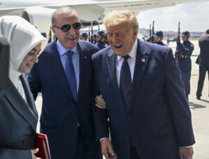 Ankara’daki karşılamada neler konuşuldu? Uçağını işaret edip Erdoğan’a bunları söyledi