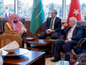 AYM Başkanı Özkaya, Suudi Arabistan Adalet Bakanı Al Smani ile görüştü