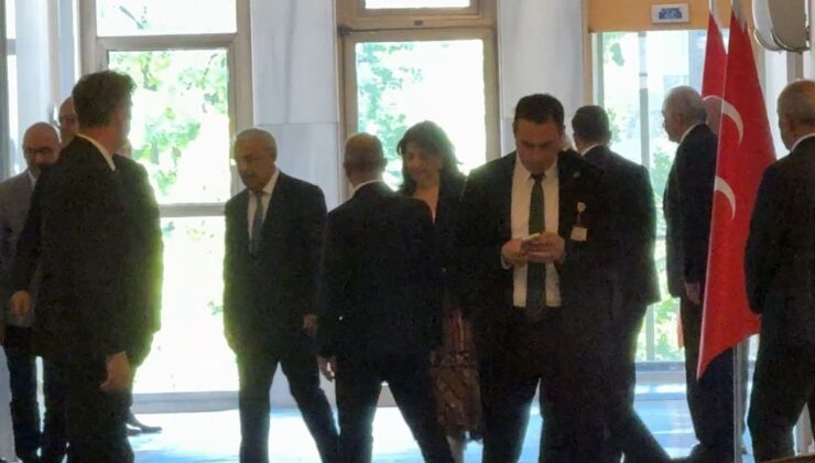 Bahçeli, DEM Parti heyeti ile bir araya geldi