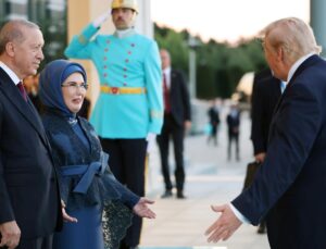 Beştepe’de resepsiyon! Erdoğan çifti, Trump’ı karşıladı