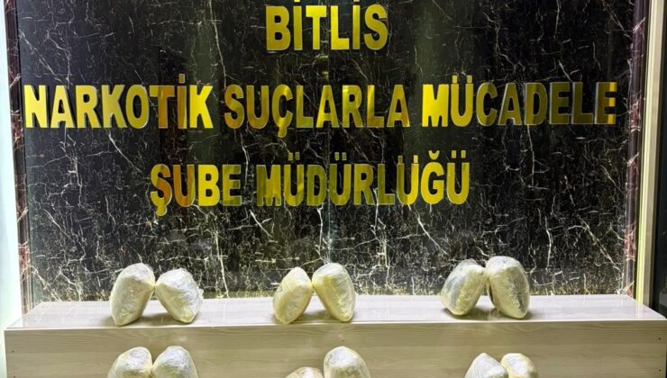 Bitlis’te polis operasyonu: Çuvallara zulalanmış 8 kilo skunk ele geçirildi, 2 tutuklama