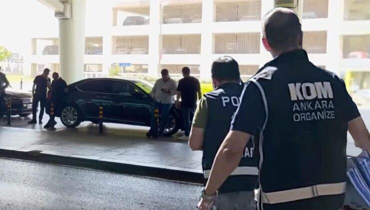 Çankaya Belediye Başkanı Güler’in gözaltına alınacağı havalimanında dikkat çeken hazırlık