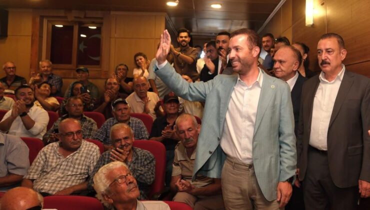 CHP’deki bölünme devam ediyor: Belediye başkanı istifa etti