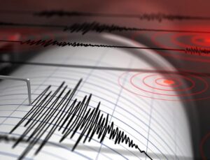 Çin’de peş peşe iki deprem: 18 dakika arayla geldi