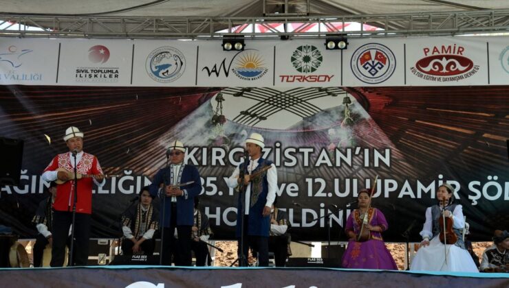 Erciş’te 12. Ulupamir Kültür Şöleni Coşkuyla Kutlandı