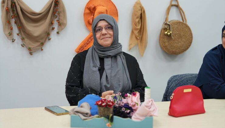 Eşini kaybeden kadın, el işi üretimiyle yeniden hayata tutundu