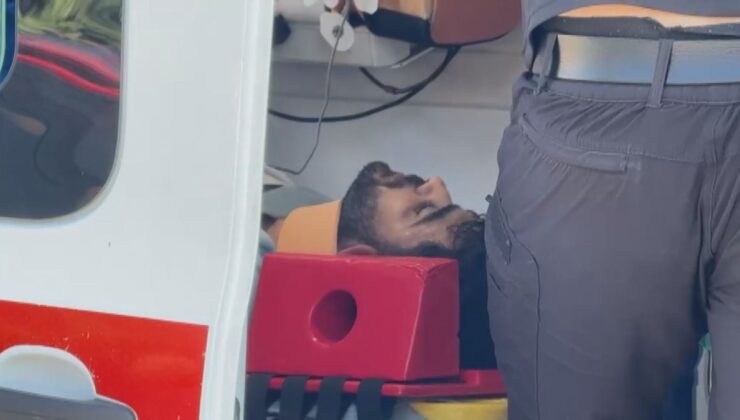 Eyüpsultan’da Hafriyat Kamyonu Devrildi: 2 Yaralı