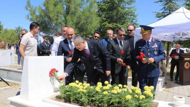 FETÖ’nün darbe girişiminde şehit olan polis memuru Fatih Dalgıç, Eskişehir’de anıldı