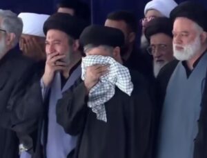 Hamaney’in cenazesinde dikkat çeken ayrıntı! Yeni lider yoktu