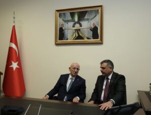 İçişleri Bakanı Çiftçi, eski TBMM Başkanı Kahraman ile görüştü