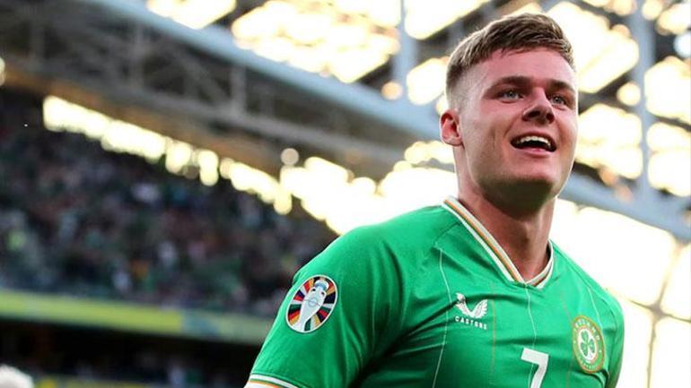 İrlandanın altın çocuğu Galatasaraya önerildi; Evan Ferguson