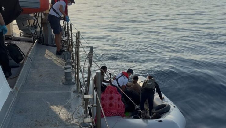 İzmir’de 46 Düzensiz Göçmen Yakalandı ve Kurtarıldı