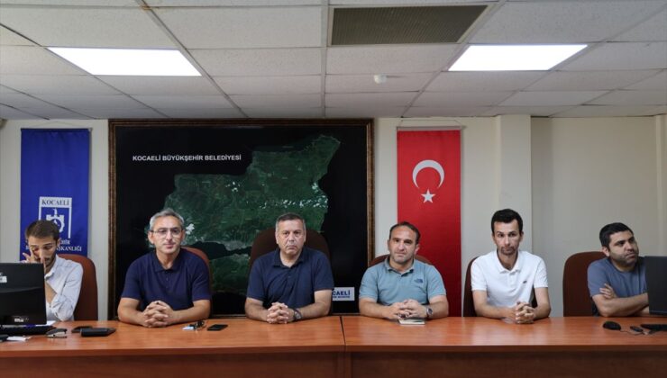 İzmit Körfezi’ndeki temizlik çalışmalarının üçüncü etabında 2,4 milyon metreküp dip çamuru çıkarılacak