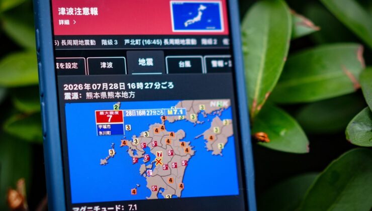 Japonya’nın Kumamoto eyaletini vuran 7,1 büyüklüğündeki depremde 13 kişi hayatını kaybetti