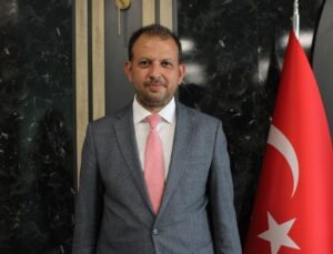 Kastamonu’da vakfın hayır şartı kapsamında hastalara meyve ikram edildi
