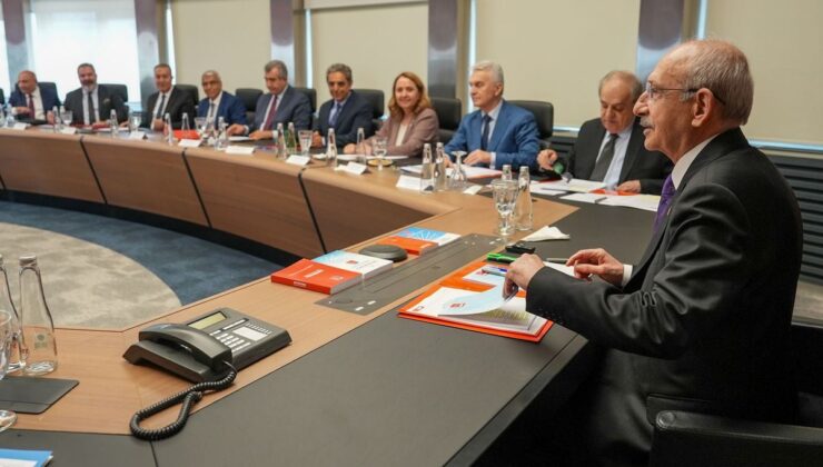 Kılıçdaroğlu, istifalar sonrası MYK ile toplantıda
