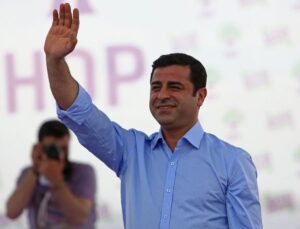 Kılıçdaroğlu’nu reddeden Demirtaş, Saadet liderine "evet" dedi