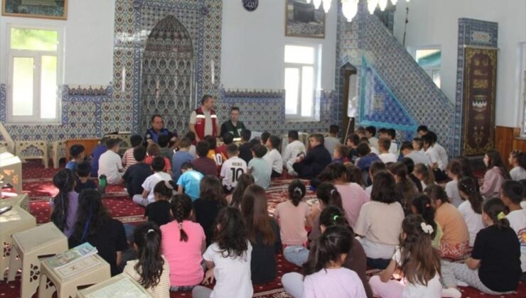 Kırklareli’nde yaz Kur’an kursu öğrencilerine dijital farkındalık eğitimi verildi