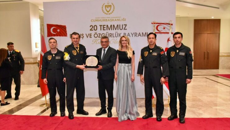 KKTC Cumhurbaşkanlığında Barış ve Özgürlük Bayramı resepsiyonu düzenlendi