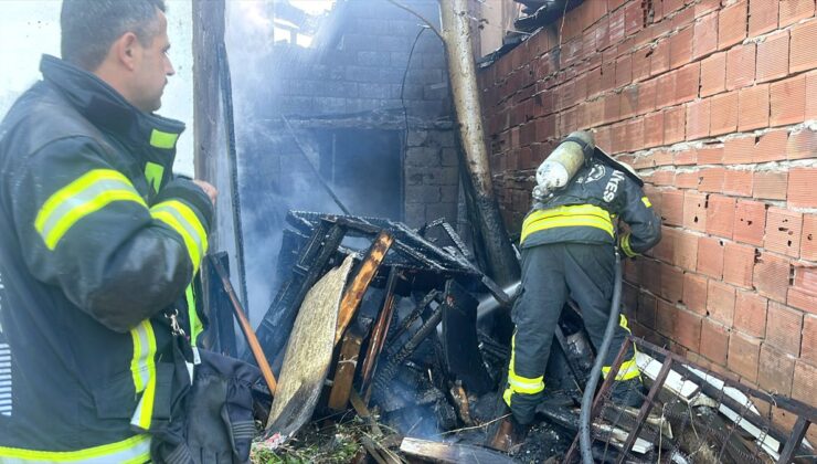 Kocaeli’de ardiyede çıkan yangın söndürüldü