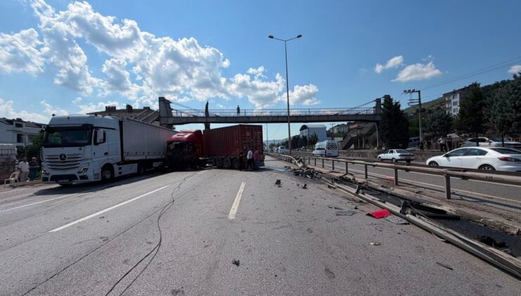 Körfez’de TIR lastiği patladı: karşı şeride geçip başka TIR’a çarptı, yol 1.5 saat kapalı kaldı