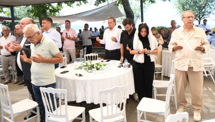 Lapseki’de Şeftali Festivali’nde 11 çocuk sünnet ettirildi