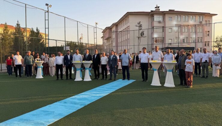 Mardin’de sınavlarda başarılı olan öğrenciler ödüllendirildi