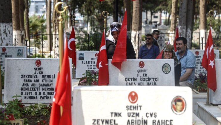 Mersin, Hatay ve Osmaniye’de 15 Temmuz’da şehitliklere anlamlı ziyaret