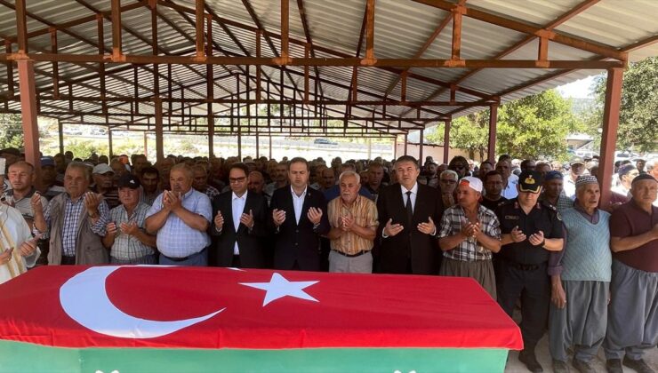 Mersin’de 97 yaşında vefat eden Kore gazisinin cenazesi defnedildi