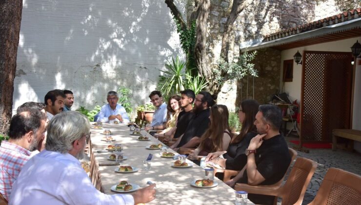 MSKÜ Rektörü Kaçar, Klasik Diller Yaz Kursu’nda öğrencilerle buluştu