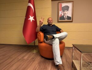 NATO Zirvesi’nde tartışma yaratan kare! Özür dileyip apar topar sildi