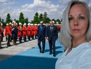 NATO Zirvesi’ndeki Mehteran’ı övdü, baskı yüzünden sildi: Mehter bando değildi, bir silahtı