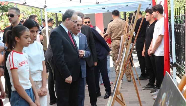 Siirt’te “15 Temmuz Demokrasi ve Milli Birlik Günü Anma Çadırı” ziyarete açıldı