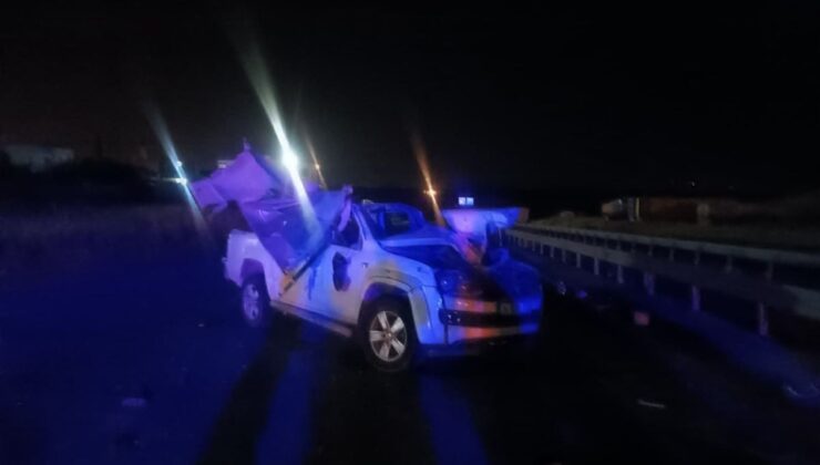 Silopi’de kamyonet bariyerlere çarptı: 1 ölü, 1 yaralı