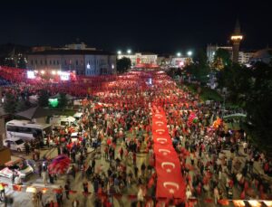 Sivas’ta ’15 Temmuz’ yürüyüşü