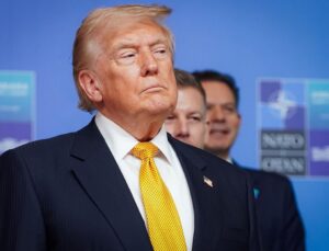 Trump’tan diplomasi tarihine geçecek gaf! Öyle bir ülkeye "İslam Cumhuriyeti" dedi ki…