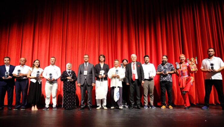 Uluslararası Kukla Atölyesi Sergisi İstanbul’da Açıldı