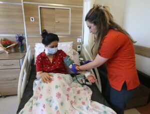 23 Yıllık Tümör Kabusu Kars’ta Son Buldu