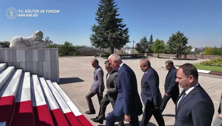 550 Eserlik Takı Sergisi Ankara’da Açıldı