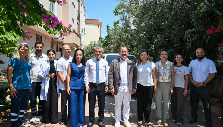 89 yaşındaki hastaya evde sağlık ziyareti
