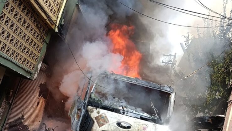 Adana’da vidanjör yangını: 2 motosiklet kül oldu