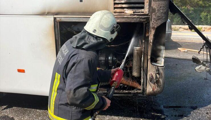 Alanya’da Otobüste Yangın: Hasarlı Araç