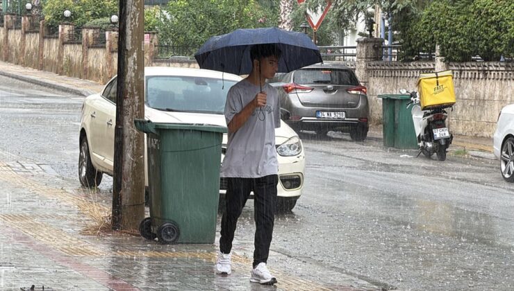 Alanya’da Sağanak Serinlik Getirdi