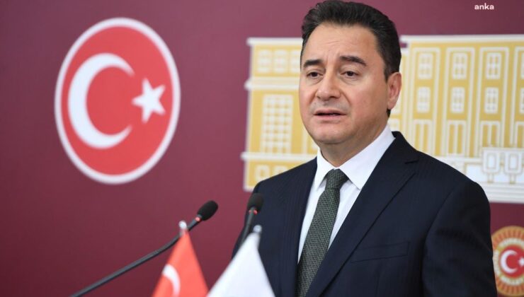 Babacan’dan 30 Ağustos Zafer Bayramı Mesajı