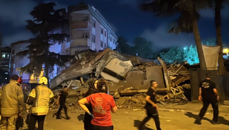 Bahçelievler’de 4 katlı bina çöktü