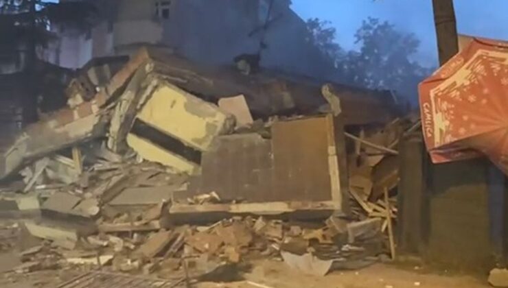 Bahçelievler’de Tahliye Edilen Bina Çöktü