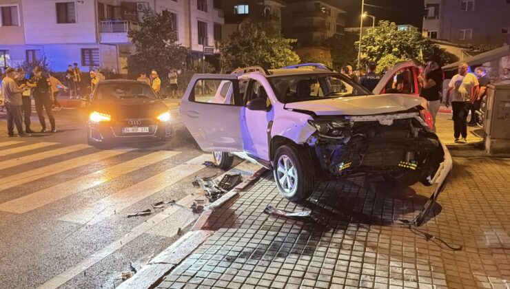 Bartın’da polis aracı ile otomobil çarpıştı: 2 yaralı